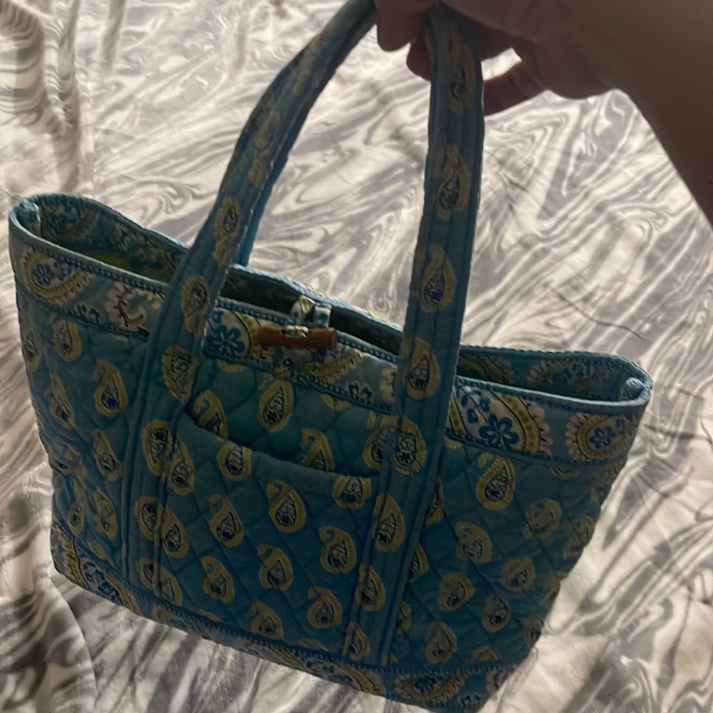 2 Vera Bradley Bags - Picture 12 of 16